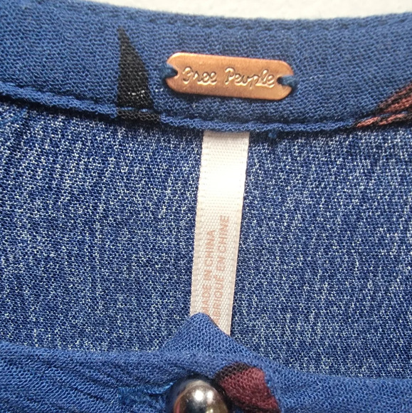 Free People Tree Swing Blue Foral Oversized Tunic Size XS - Picture 3 of 3